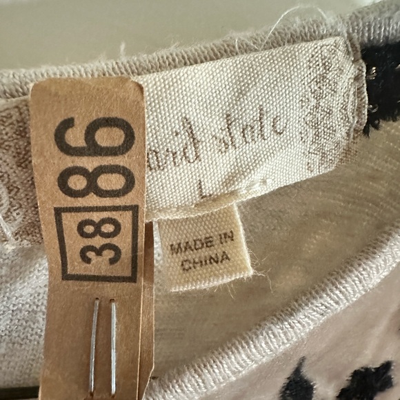 Alter’d State - Beige Blouse with Black Embroidered Flowers - Picture 4 of 6